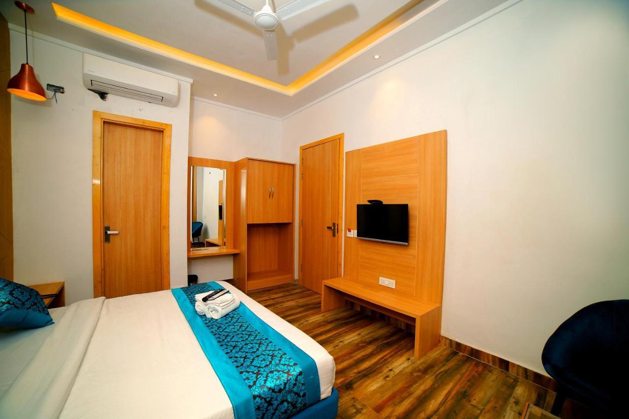 Hotel Diamond View Amritsar Exteriör bild