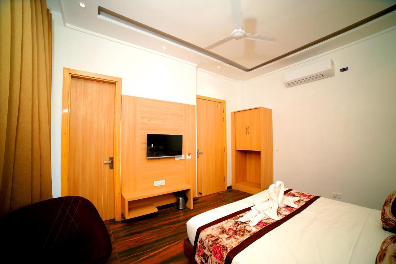 Hotel Diamond View Amritsar Exteriör bild