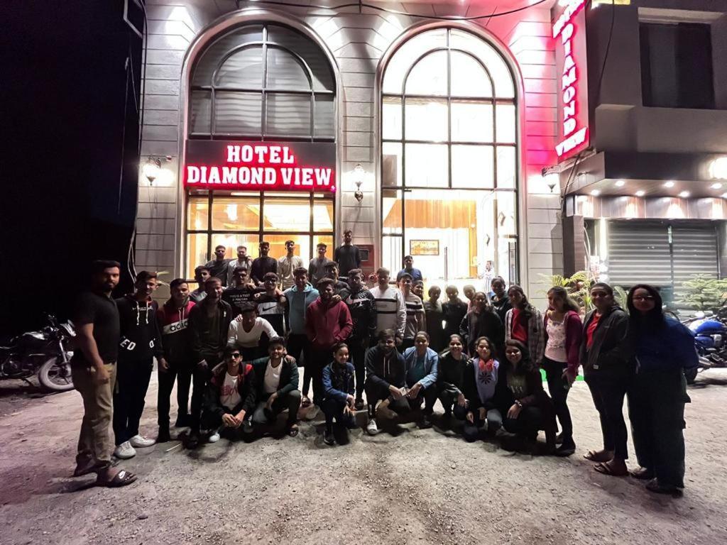 Hotel Diamond View Amritsar Exteriör bild